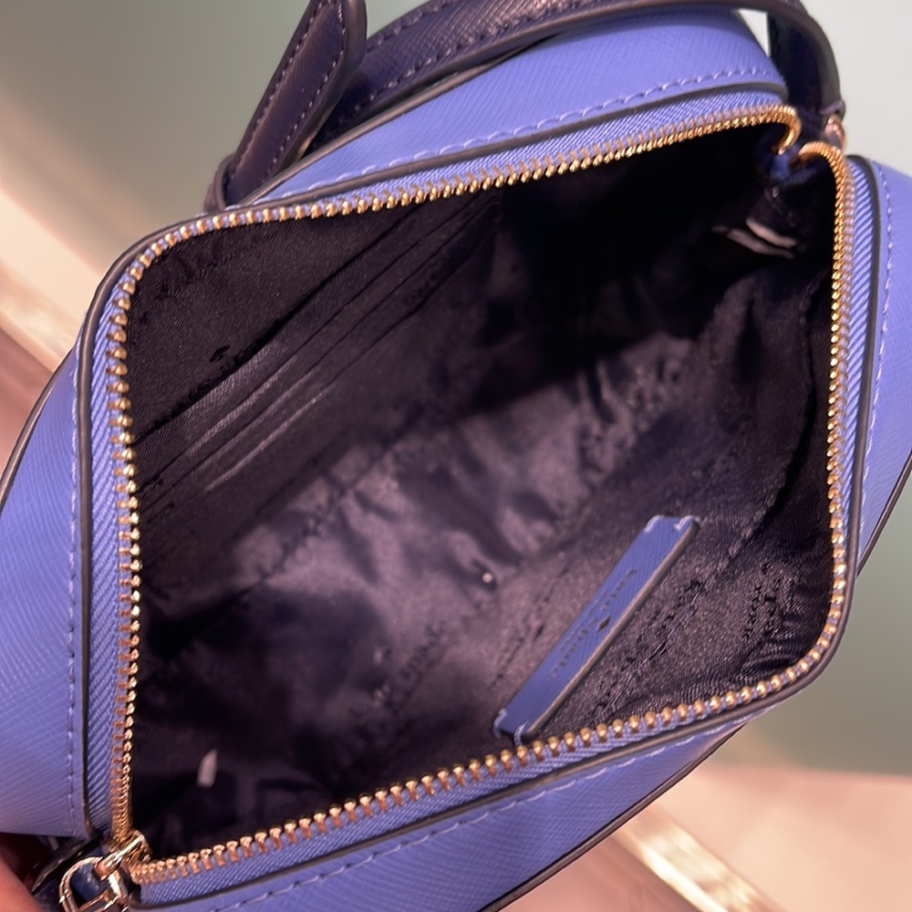 Kate Spade Staci Butterfly Sky Printed Mini Camera Bag,
Blue Multi
NWT - Picture 12 of 16